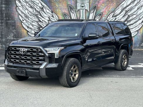 Used 2022 Toyota Tundra Platinum w/ Advanced Package image 8