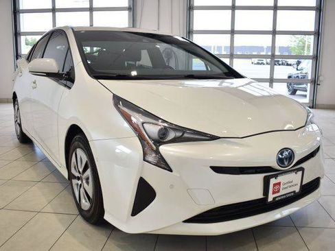 Certified 2017 Toyota Prius Four w/ Advanced Technology Package FWD image 1