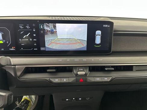 Used 2024 Kia EV9 Wind image 22