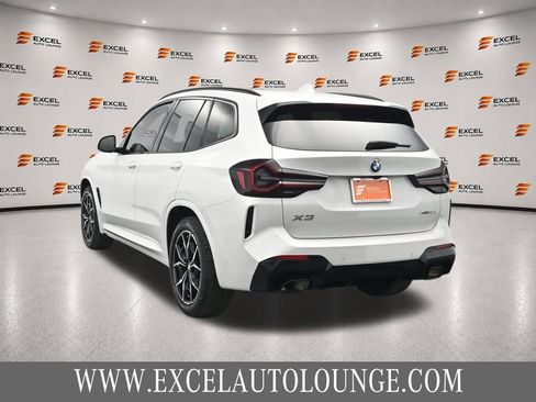 Used 2024 BMW X3 xDrive30i AWD/4WD image 3