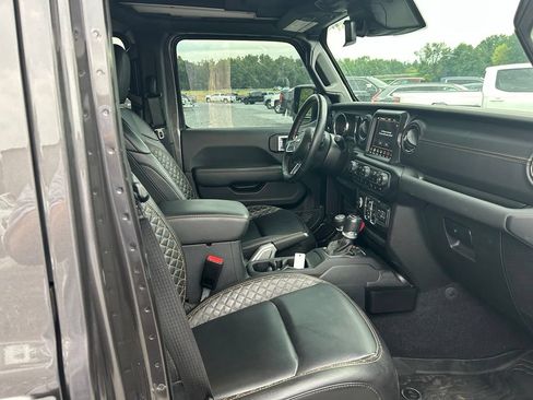 Used 2021 Jeep Wrangler Unlimited Sahara AWD/4WD image 12