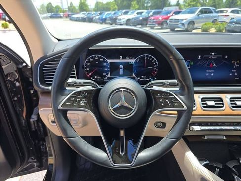 Certified 2024 Mercedes-Benz GLE 450e 4MATIC image 31