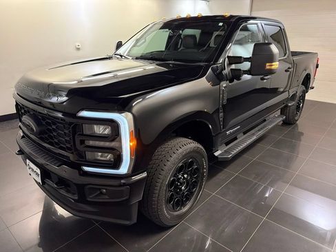 New 2026 Ford F250 XLT w/ XLT Premium Package AWD/4WD image 3