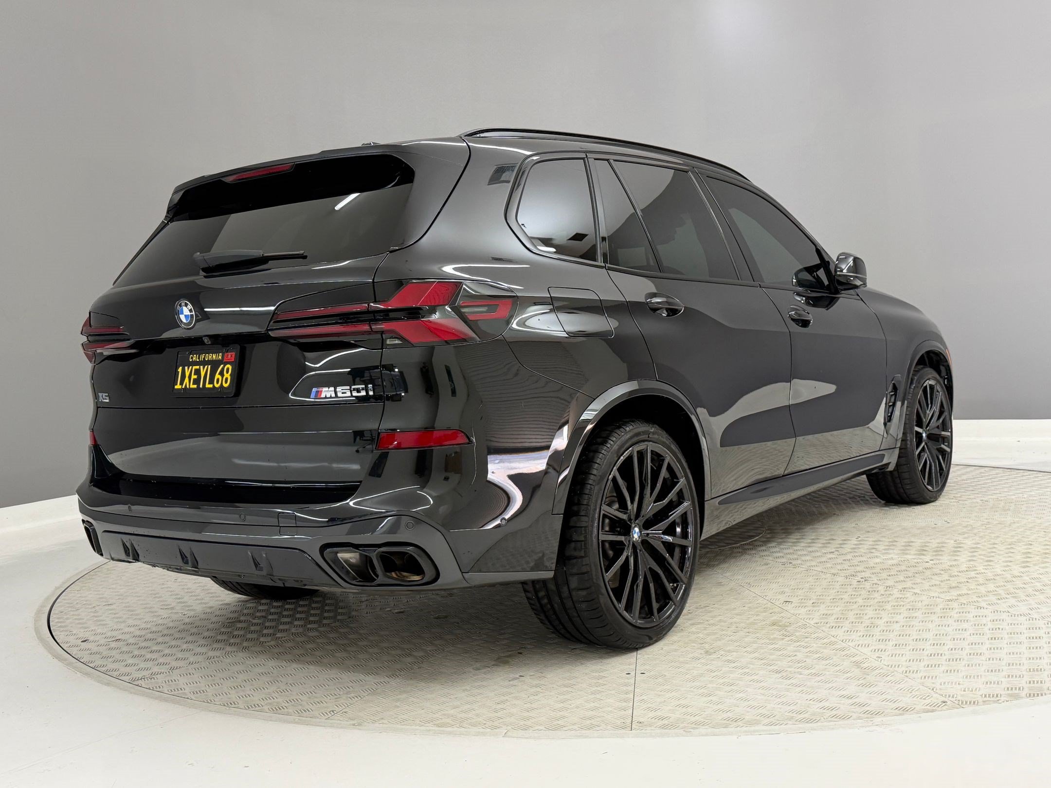 Certified 2024 BMW X5 M60i AWD/4WD image 9
