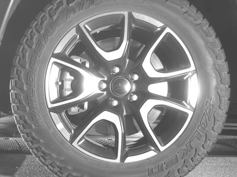 Used 2025 Jeep Compass Trailhawk image 12