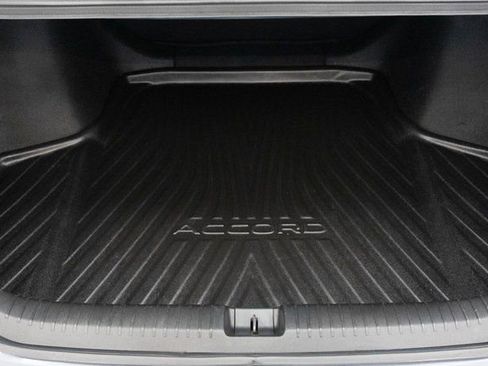 Certified 2023 Honda Accord LX image 12