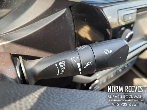 Used 2016 Toyota Corolla LE image 30