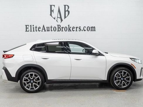 Used 2025 BMW X2 xDrive28i w/ Convenience Package image 5
