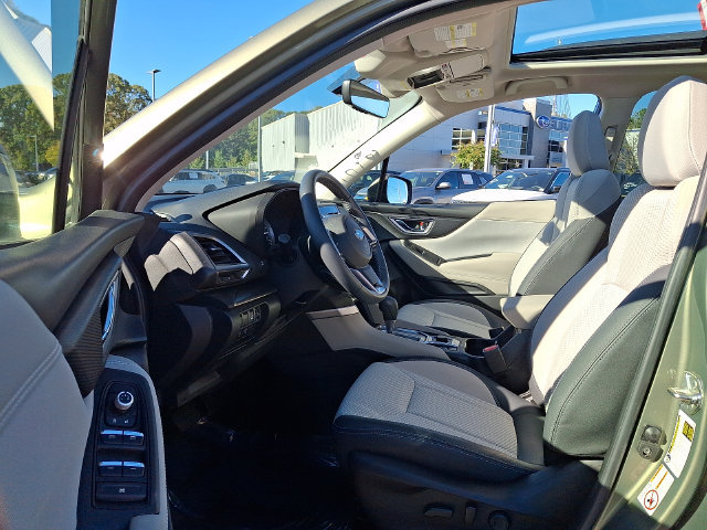 Used 2020 Subaru Forester Premium AWD/4WD image 11
