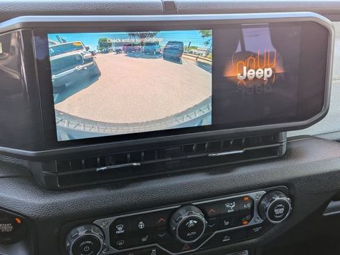 Used 2024 Jeep Wrangler Unlimited Sport AWD/4WD image 23