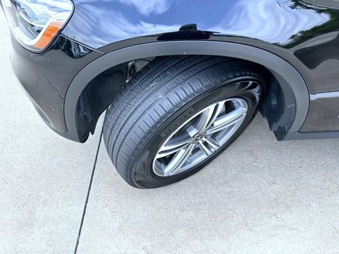 Used 2022 Mercedes-Benz GLC 300 4MATIC image 23