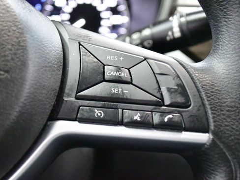Used 2025 Nissan Altima 2.5 SV FWD image 22