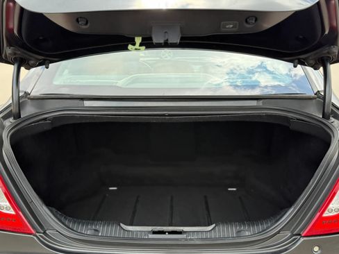 Used 2012 Jaguar XJ L RWD image 28