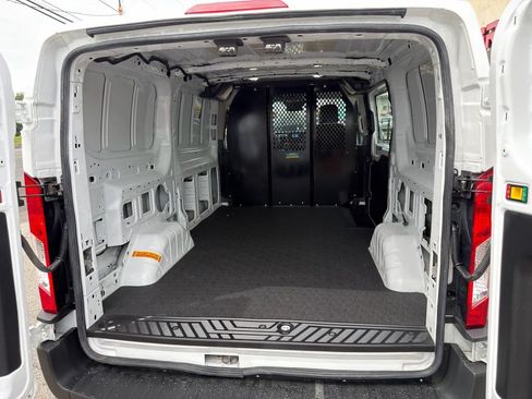 Used 2024 Ford Transit 250 Low Roof w/ Exterior Upgrade Package RWD image 36