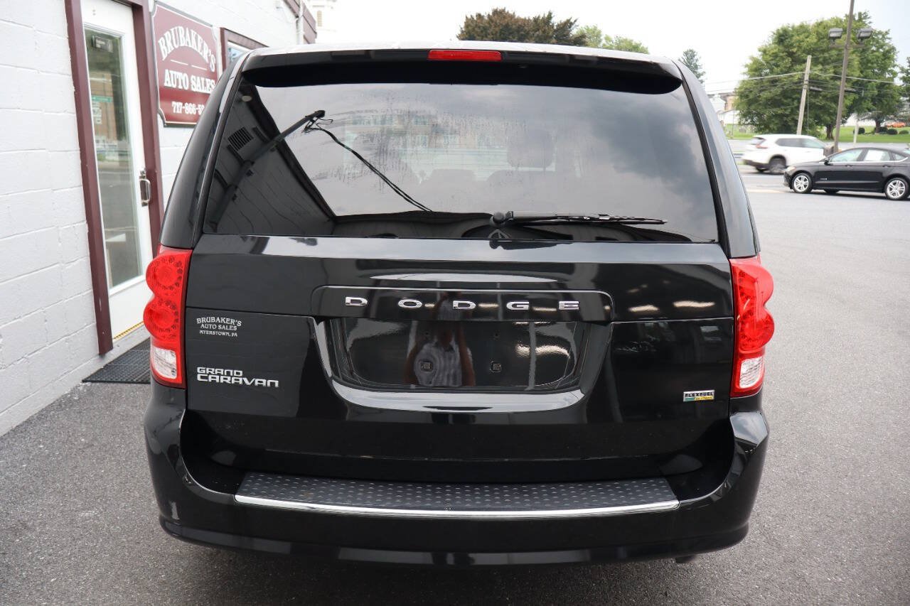 Used 2016 Dodge Grand Caravan SE w/ Quick Order Package 29E SE FWD image 3