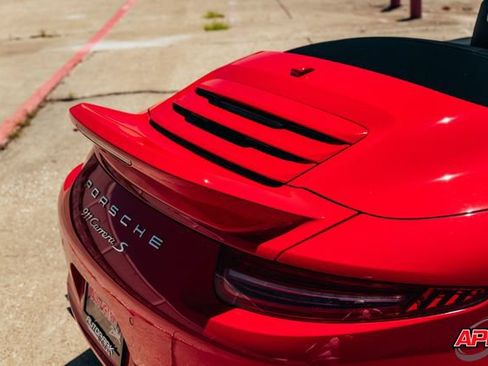 Used 2015 Porsche 911 Carrera S RWD image 30