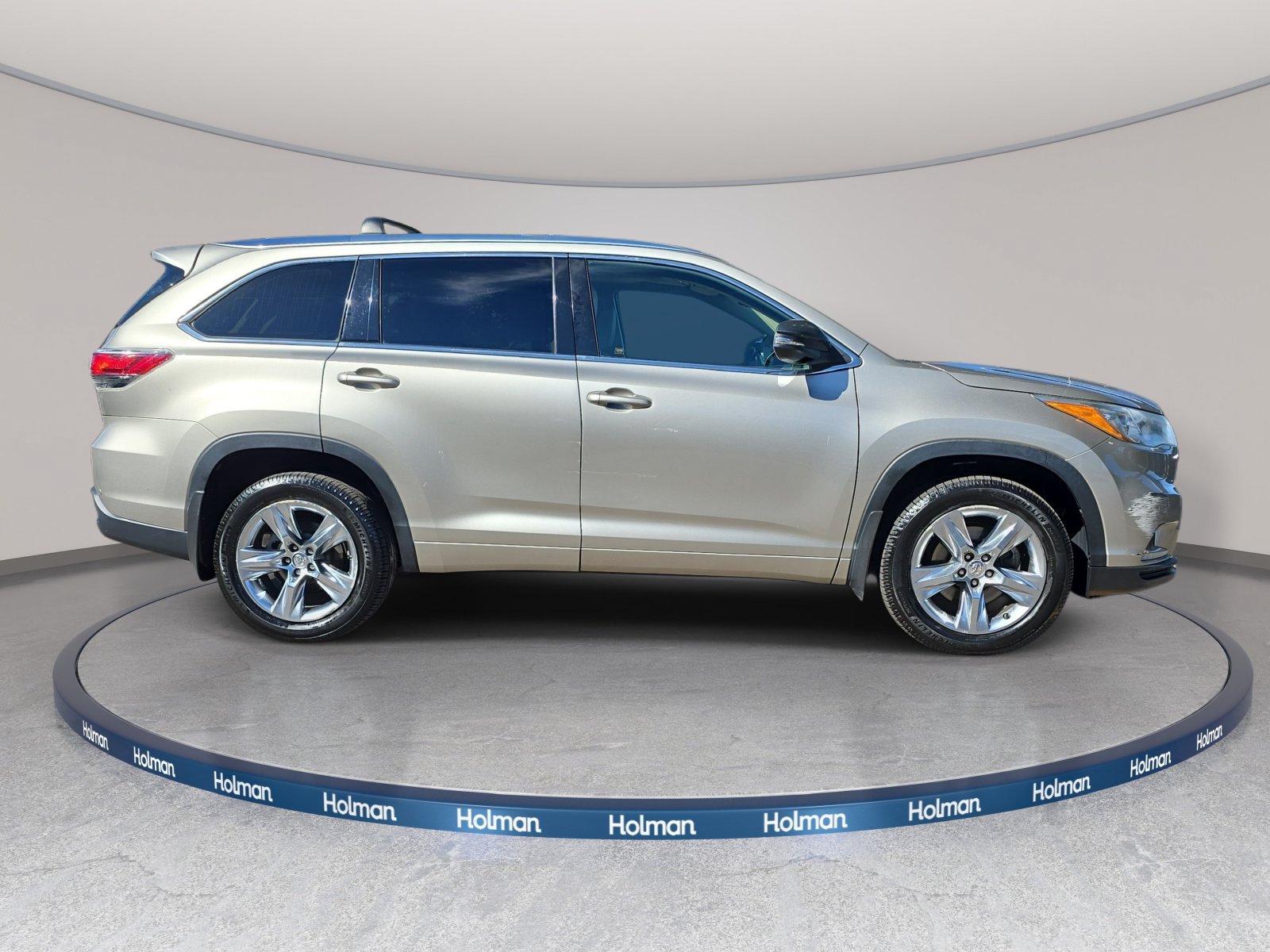 Used 2015 Toyota Highlander Limited w/ Driver Technology Package AWD/4WD image 5