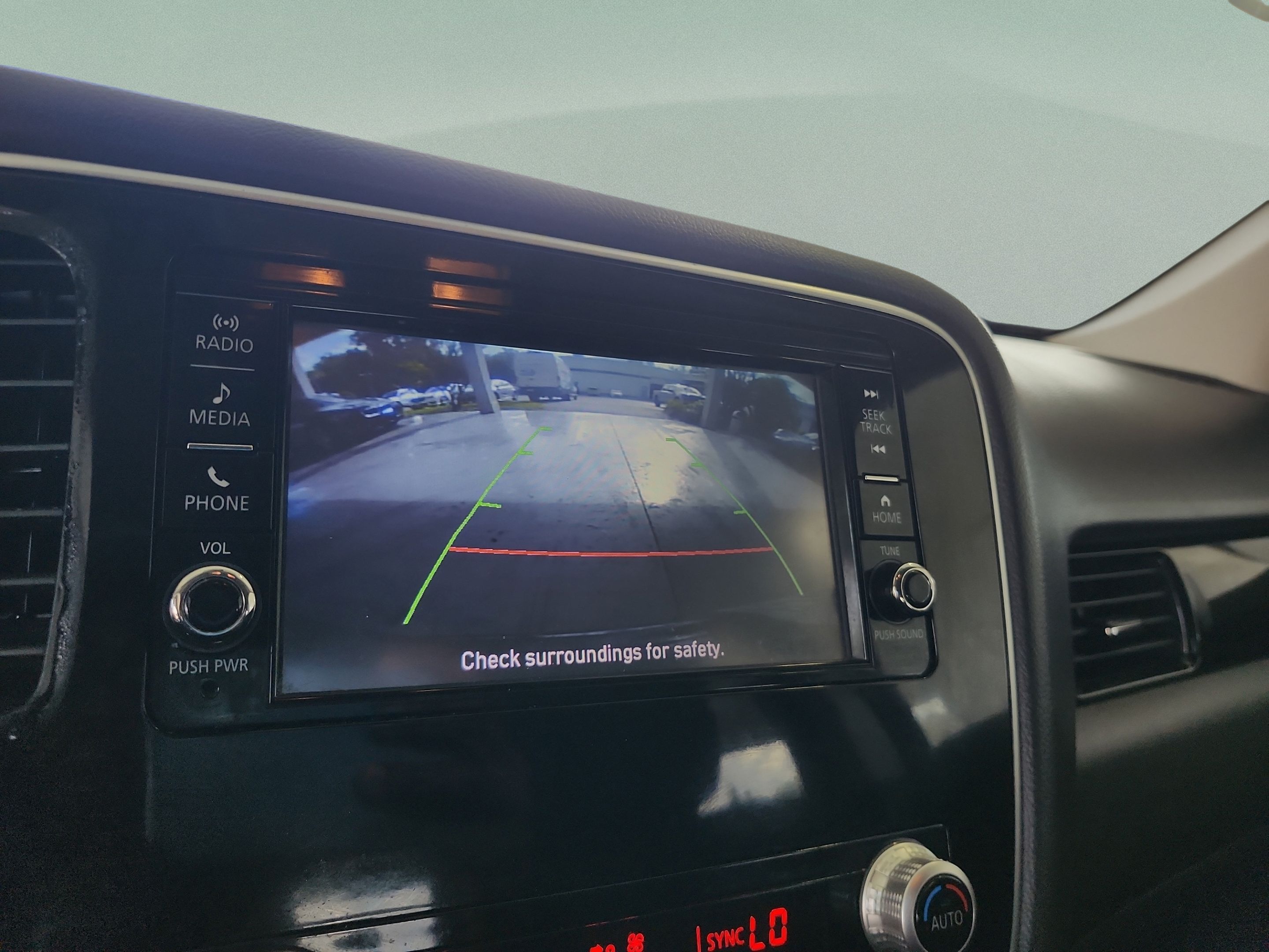 Used 2020 Mitsubishi Outlander ES FWD image 29