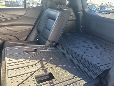Used 2021 Chevrolet Equinox Premier image 27
