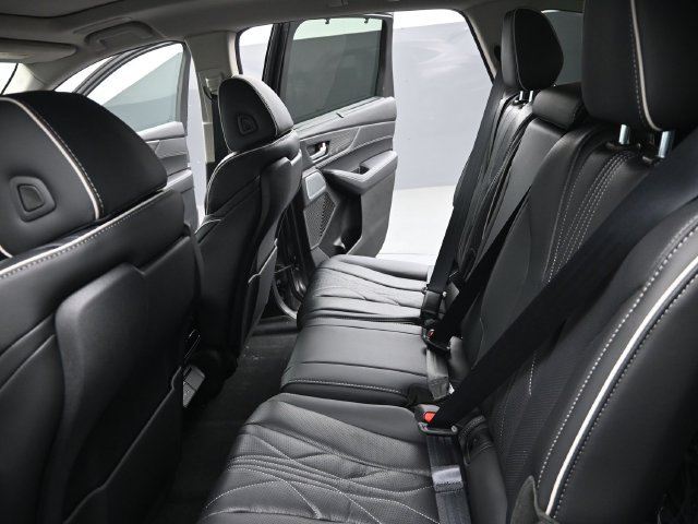 Used 2026 Acura MDX w/ Advance Package AWD/4WD image 17