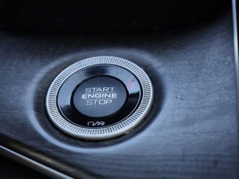 Used 2022 Jeep Grand Cherokee L Overland image 10