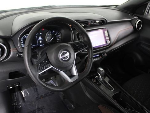 Certified 2024 Nissan Kicks SR FWD image 18