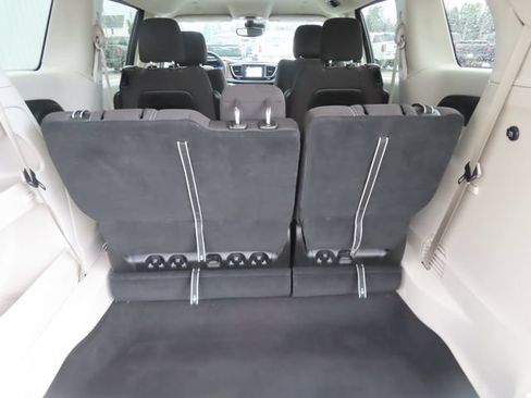 Used 2023 Chrysler Voyager LX FWD image 29