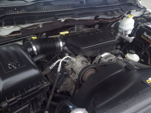 Used 2011 RAM 1500 Classic SLT AWD/4WD image 14