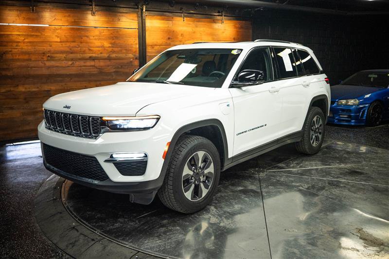 Used 2022 Jeep Grand Cherokee Limited 4xe AWD/4WD image 2