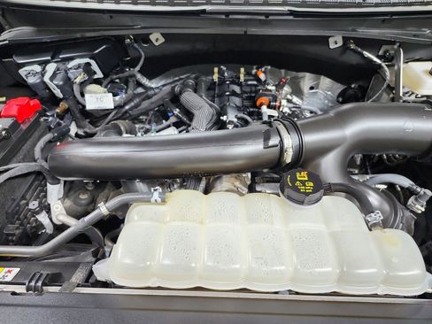 Used 2025 Ford Expedition Max Platinum image 17