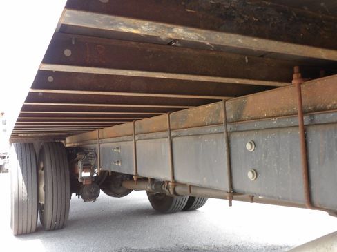 Used 2016 Ford F750 2WD Regular Cab Super Duty image 21