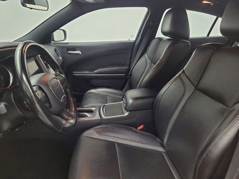 Used 2022 Dodge Charger SXT w/ Leather Interior Group image 17