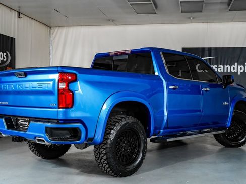 Used 2022 Chevrolet Silverado 1500 LTZ w/ LTZ Premium Texas Edition AWD/4WD image 9