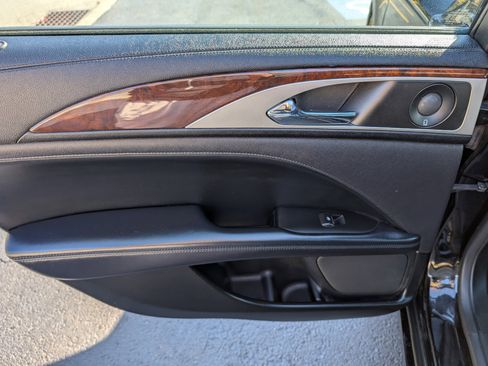 Used 2020 Lincoln MKZ Reserve w/ Elements Package image 23