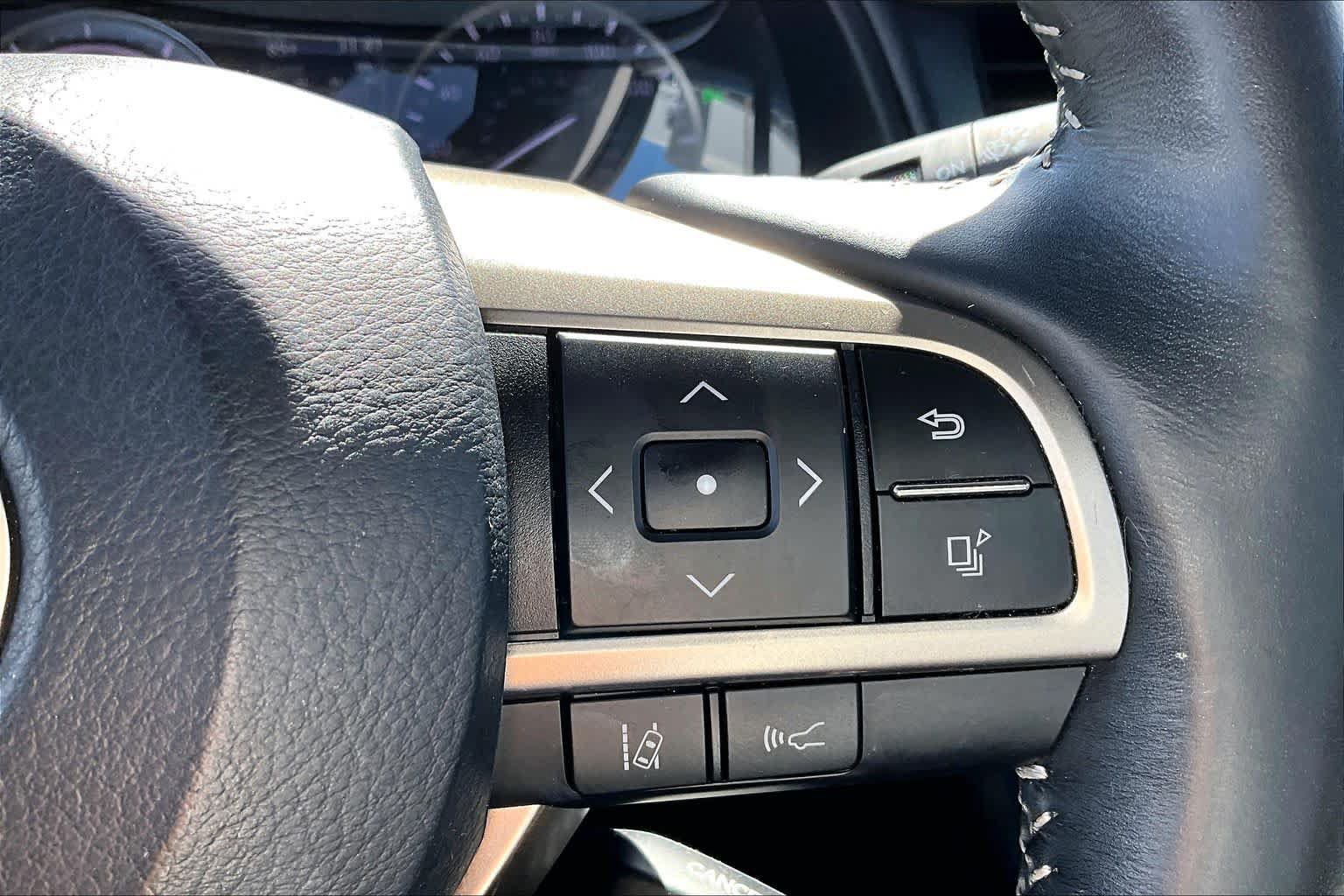Used 2019 Lexus RX 450hL Premium w/ Premium Package AWD/4WD image 24