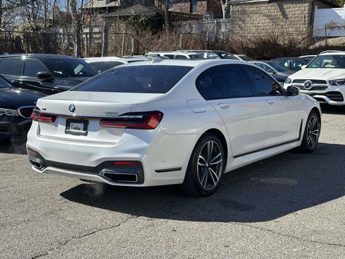 Used 2020 BMW 750i xDrive w/ M Sport Package AWD/4WD image 3