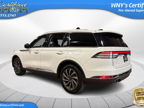 Used 2025 Lincoln Aviator AWD w/ Premium & Luxury Pkg image 8