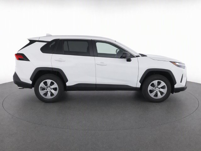 Used 2025 Toyota RAV4 LE AWD/4WD image 7
