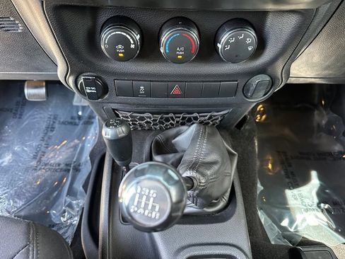 Used 2013 Jeep Wrangler Sport AWD/4WD image 24