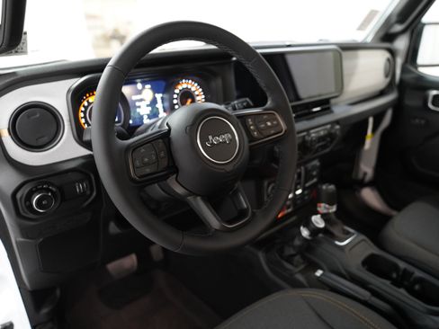New 2026 Jeep Wrangler Willys AWD/4WD image 13