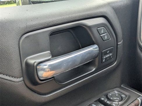 Used 2021 GMC Sierra 2500 Denali w/ Denali Ultimate Package image 23