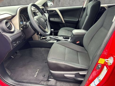 Used 2015 Toyota RAV4 LE AWD/4WD image 11