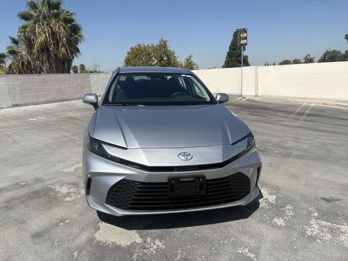 Used 2026 Toyota Camry LE FWD image 29
