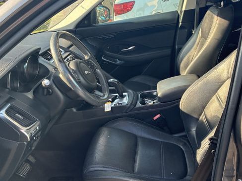 Used 2019 Jaguar E-PACE SE AWD/4WD image 3
