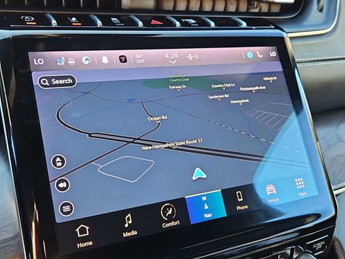 Used 2022 Jeep Grand Cherokee Overland w/ Luxury Tech Group IV image 17