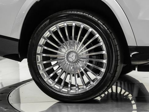 Used 2026 Mercedes-Benz Maybach GLS 600 4MATIC image 56