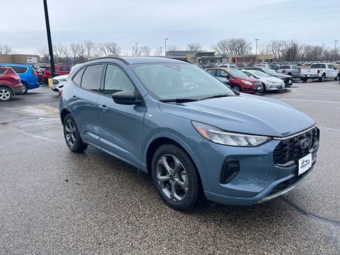 Used 2024 Ford Escape ST-Line w/ Tech Pack #1 image 2