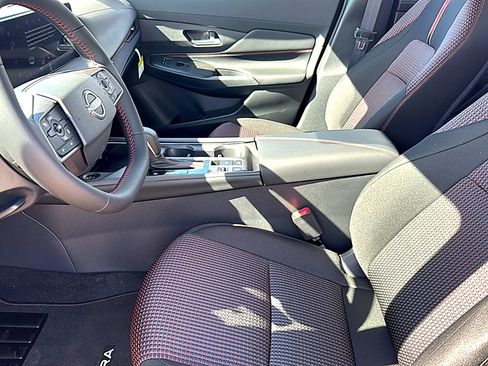 New 2026 Nissan Sentra SR w/ Floor Mat Package image 10