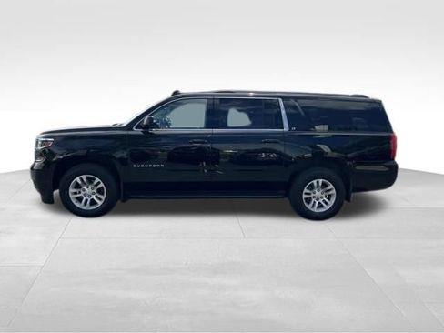 Used 2019 Chevrolet Suburban LT AWD/4WD image 4