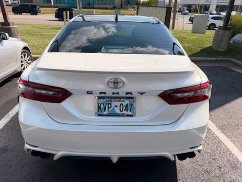 Used 2021 Toyota Camry XSE FWD image 6